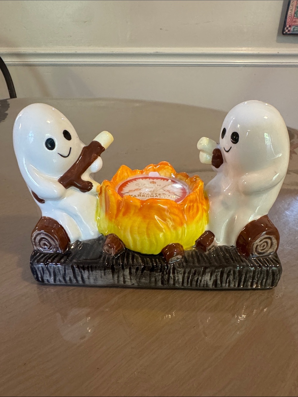 👻🔥 Ghost Campfire Candle – Adorable Halloween Décor 🎃🕯️